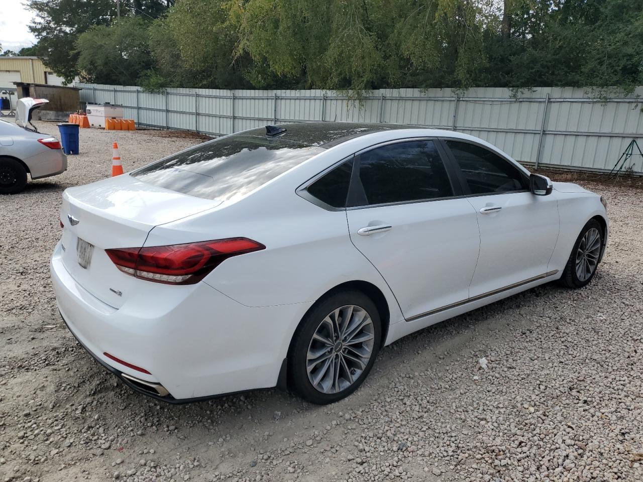 2016 HYUNDAI GENESIS