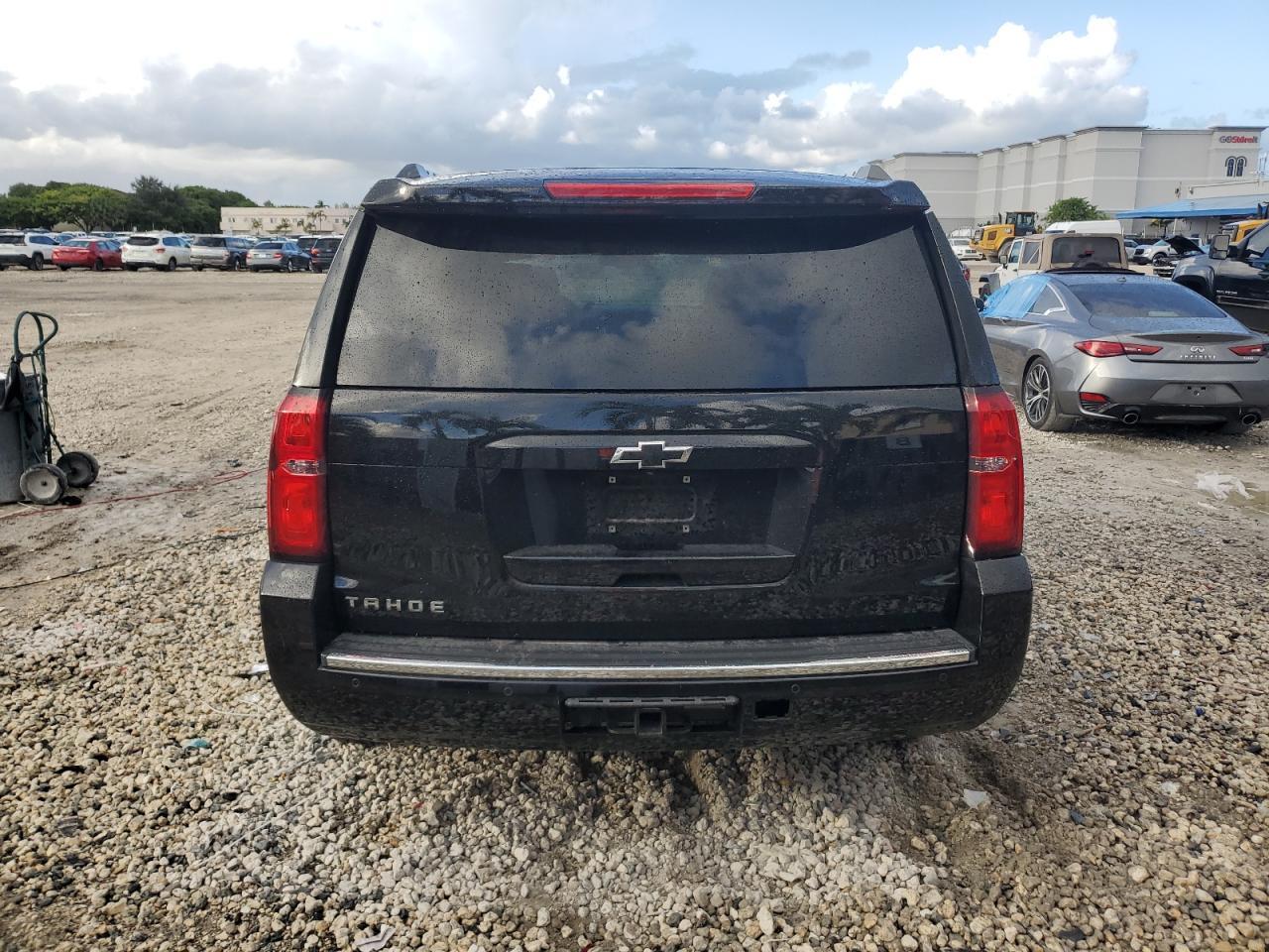 2016 CHEVROLET Tahoe
