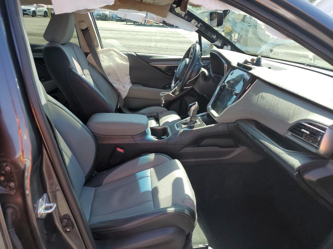 2022 SUBARU Outback