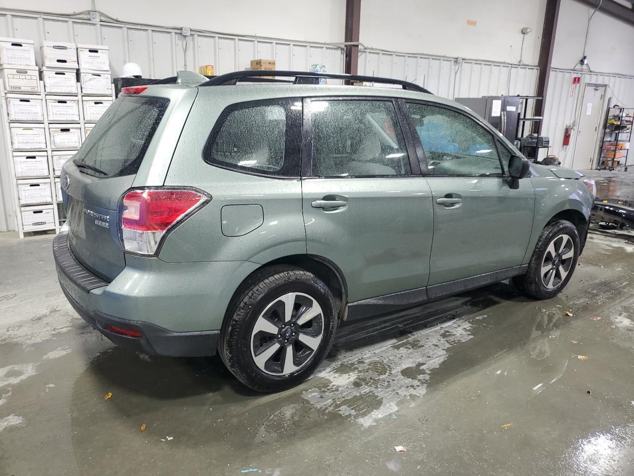 2017 SUBARU FORESTER