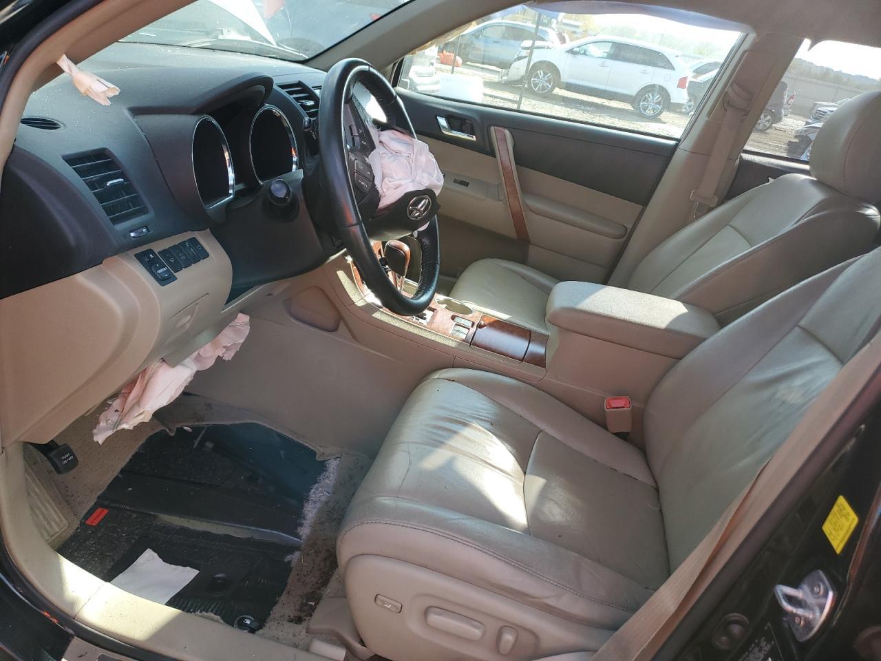 2010 TOYOTA HIGHLANDER