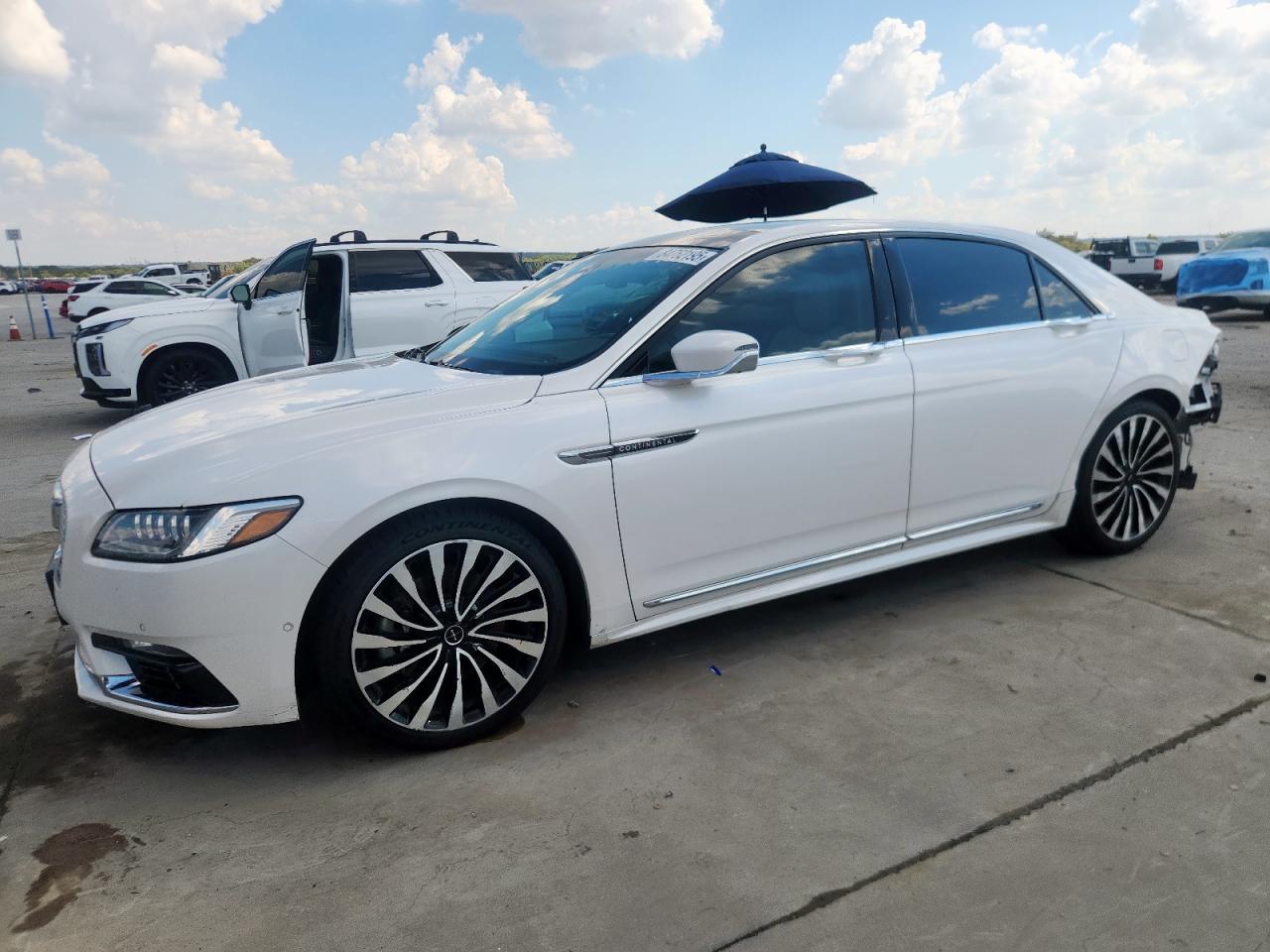 2017 LINCOLN Continental