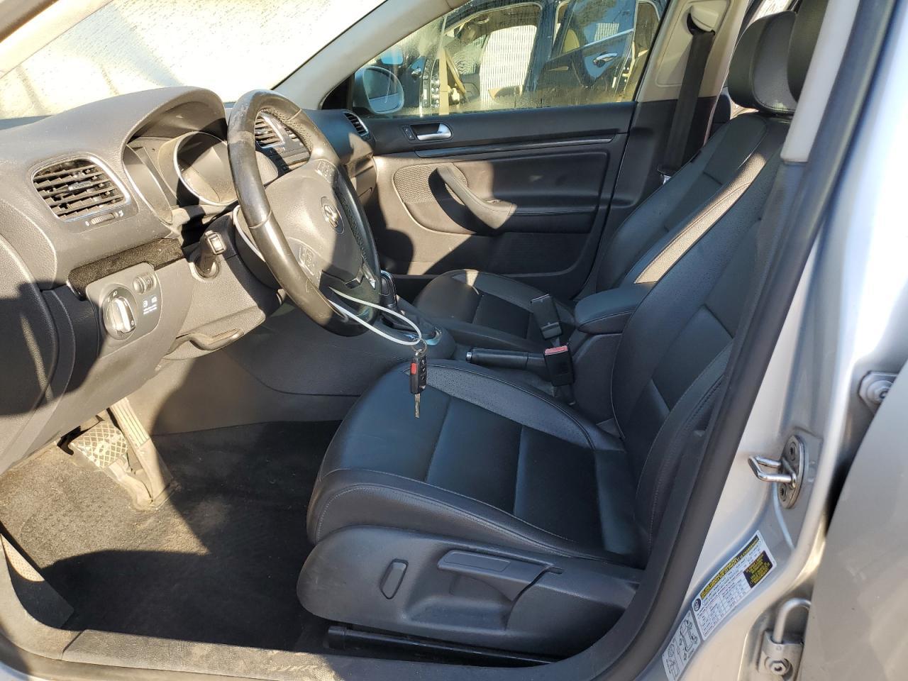 2012 VOLKSWAGEN JETTA