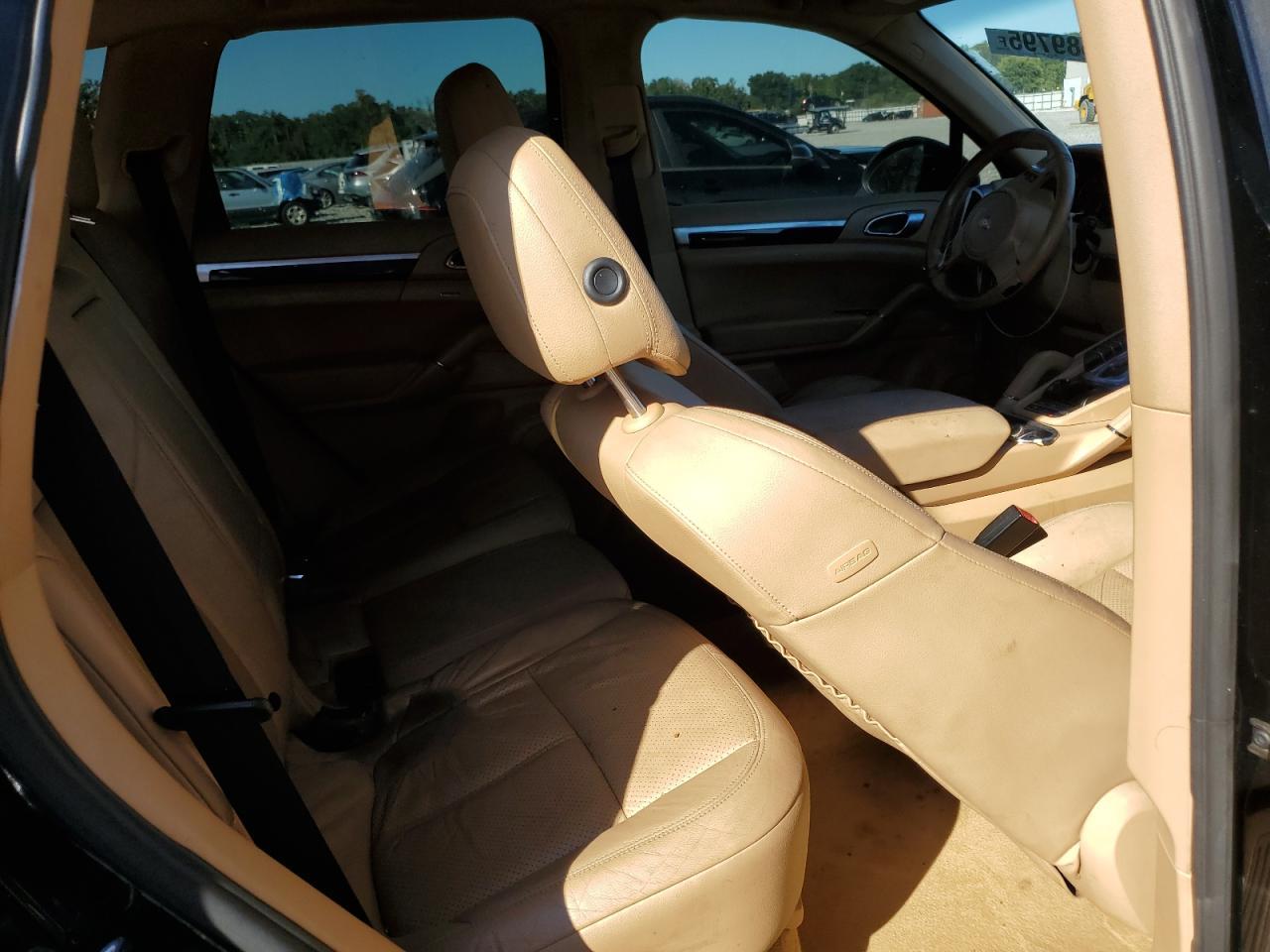 2011 PORSCHE CAYENNE
