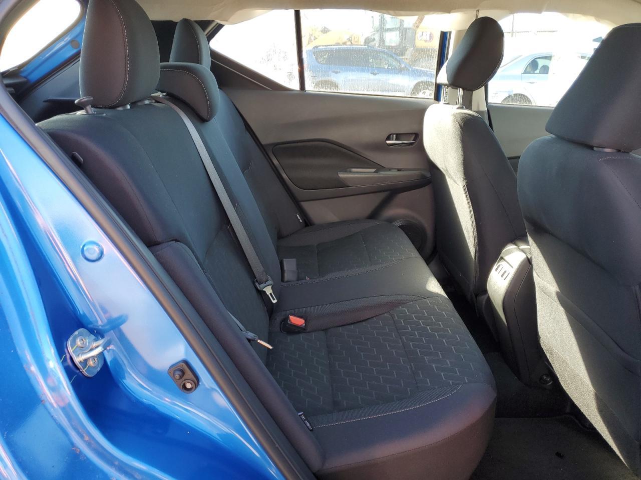 2024 NISSAN KICKS