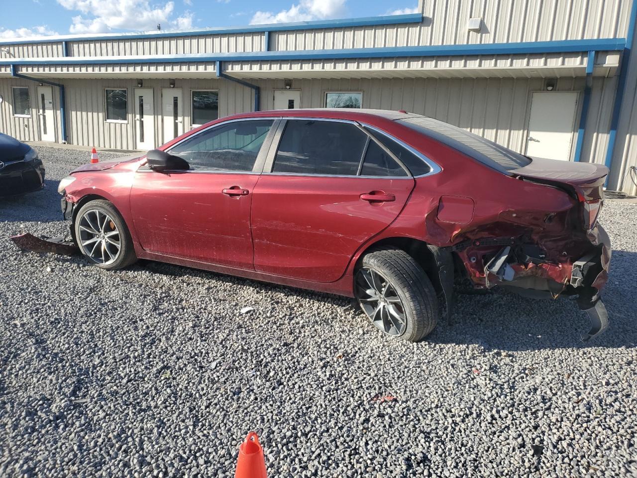2016 TOYOTA CAMRY