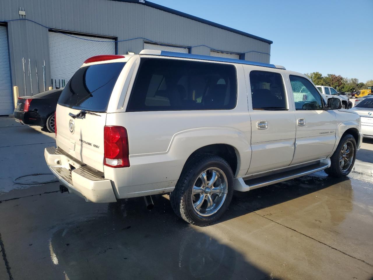 2003 CADILLAC Escalade ESV