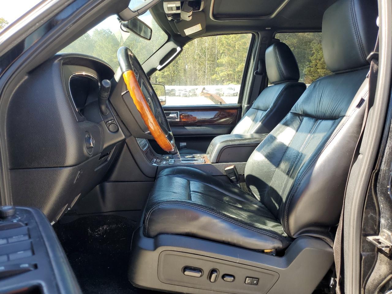 2016 LINCOLN Navigator