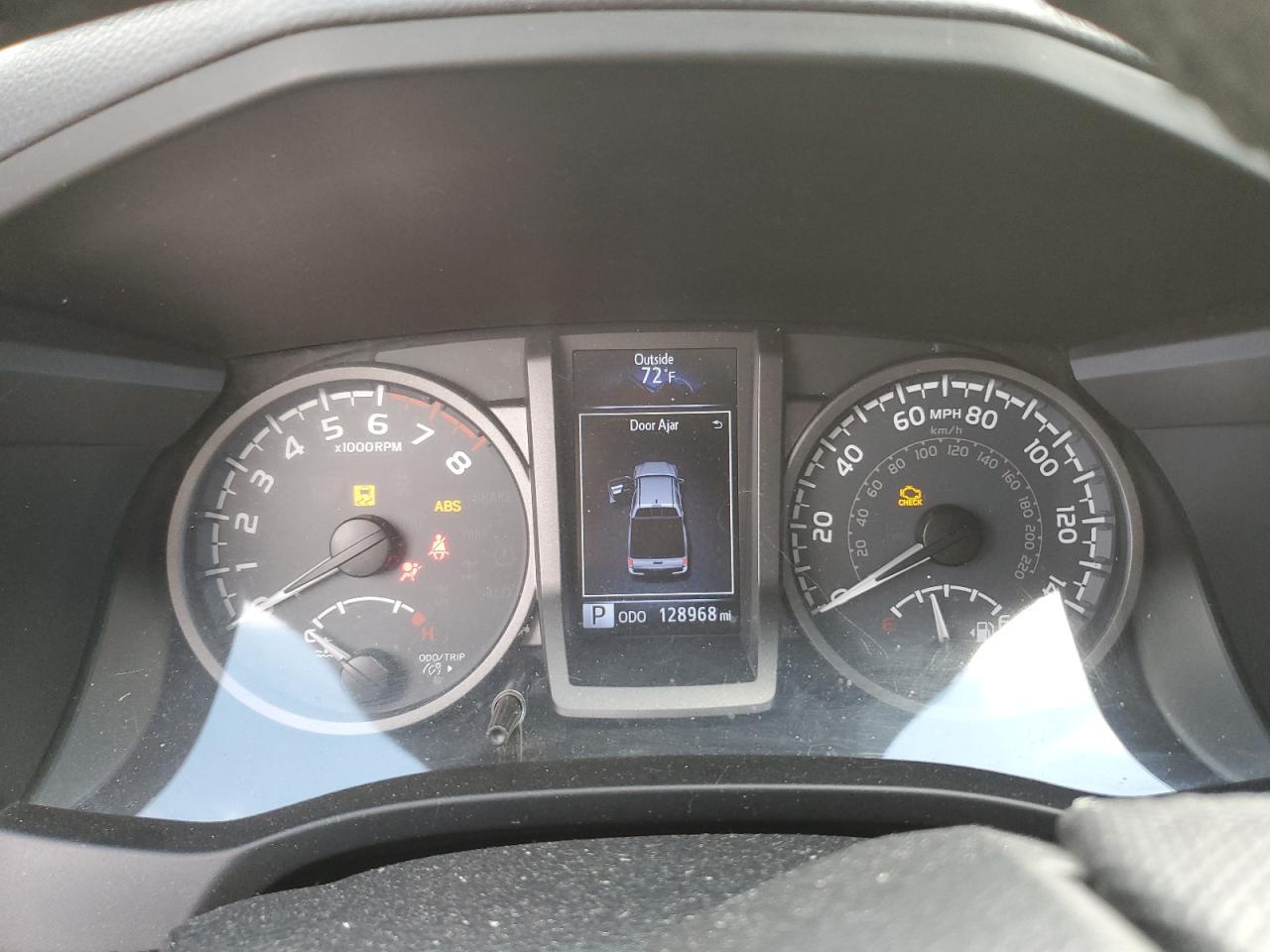 2017 TOYOTA TACOMA