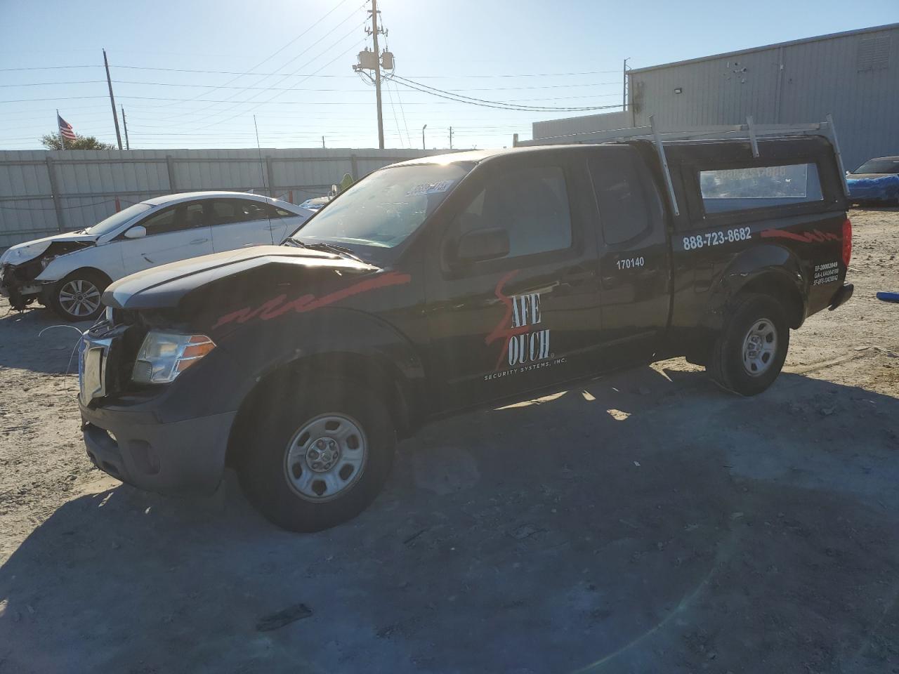 2017 NISSAN Frontier