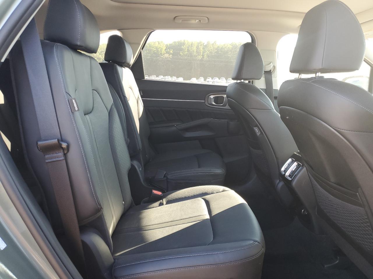 2025 KIA SORENTO