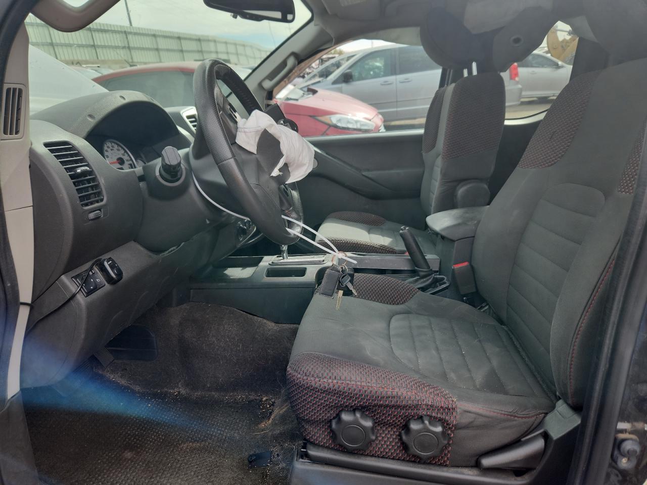 2012 NISSAN Frontier