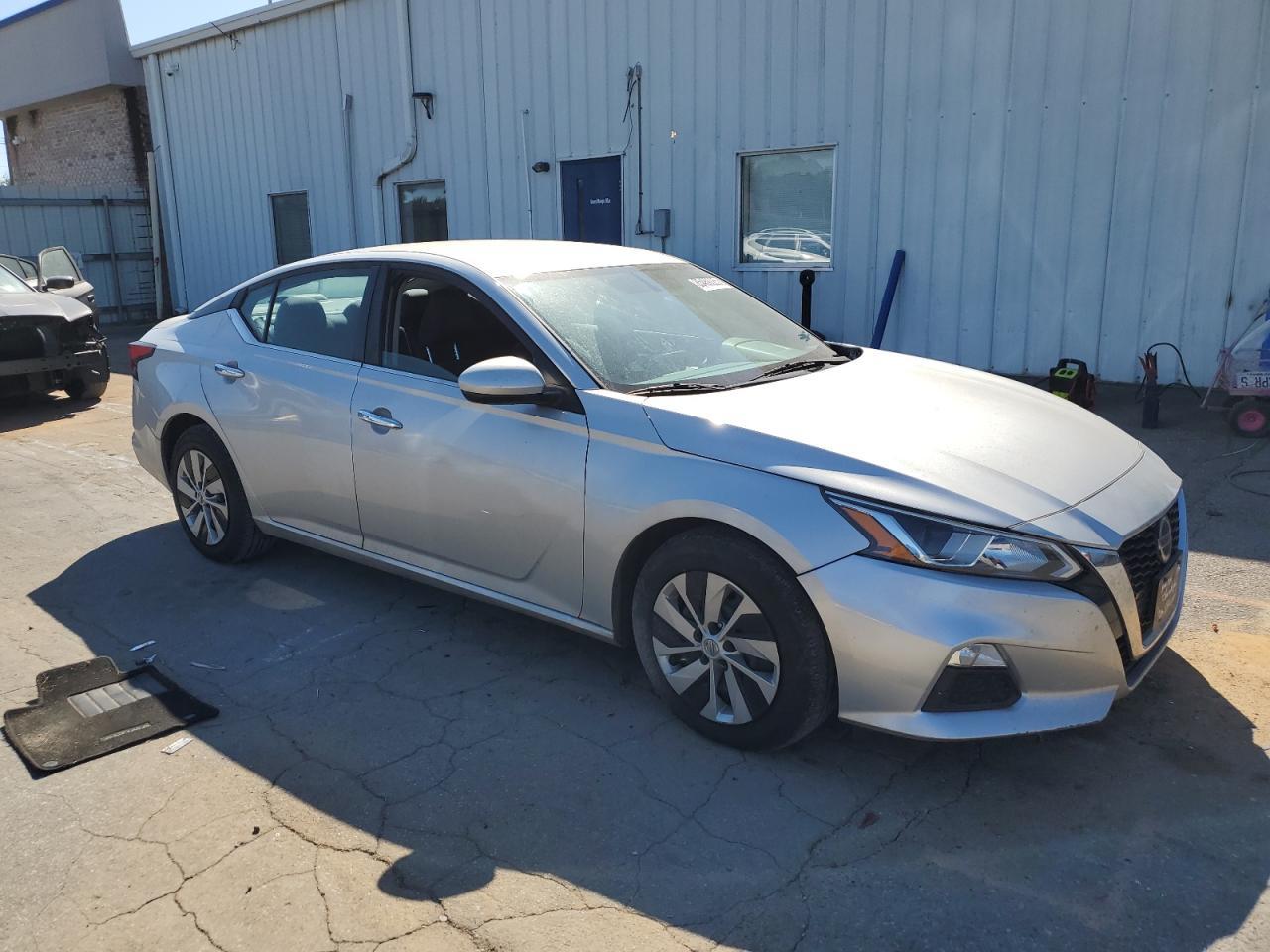 2020 NISSAN ALTIMA