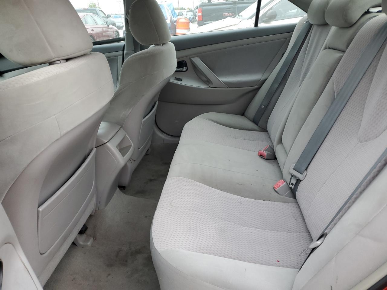 2011 TOYOTA CAMRY