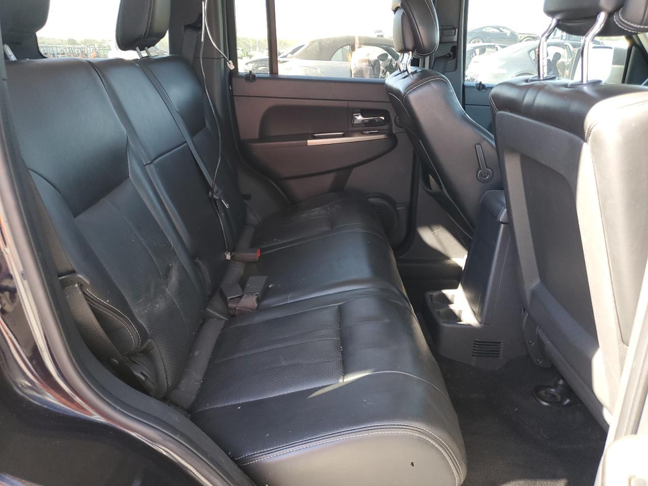 2011 JEEP Liberty