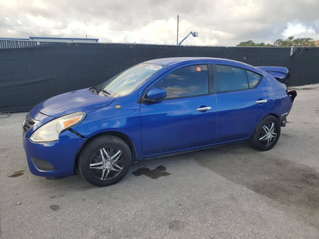 2016 NISSAN VERSA