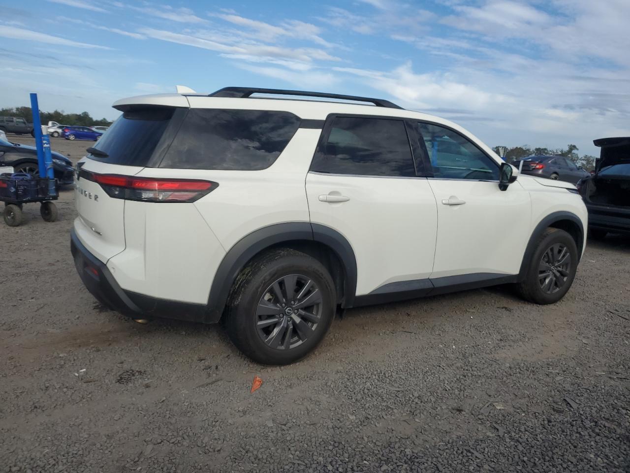 2022 NISSAN PATHFINDER