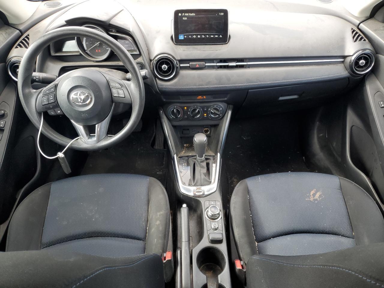 2017 TOYOTA YARIS