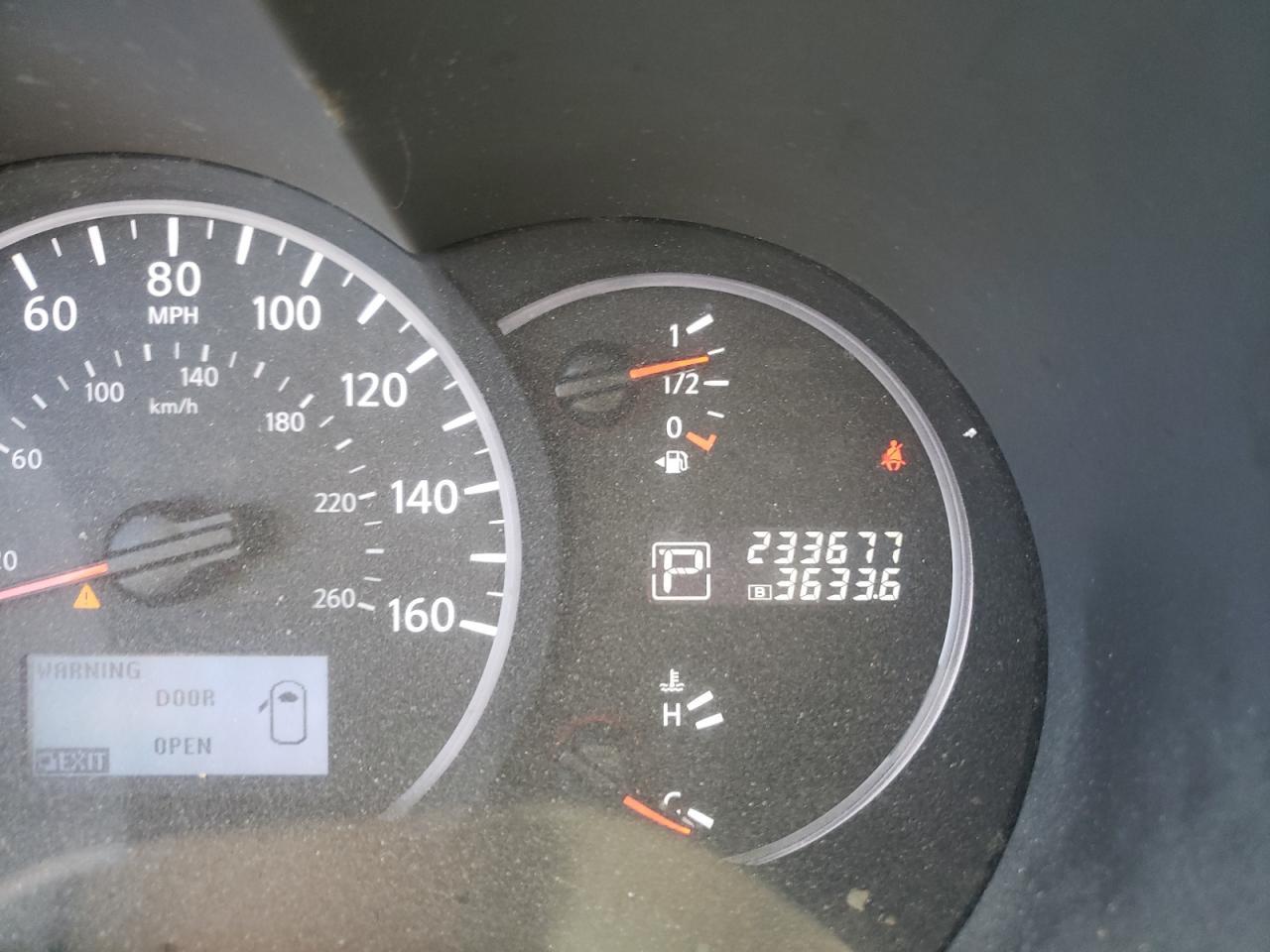 2011 NISSAN Quest