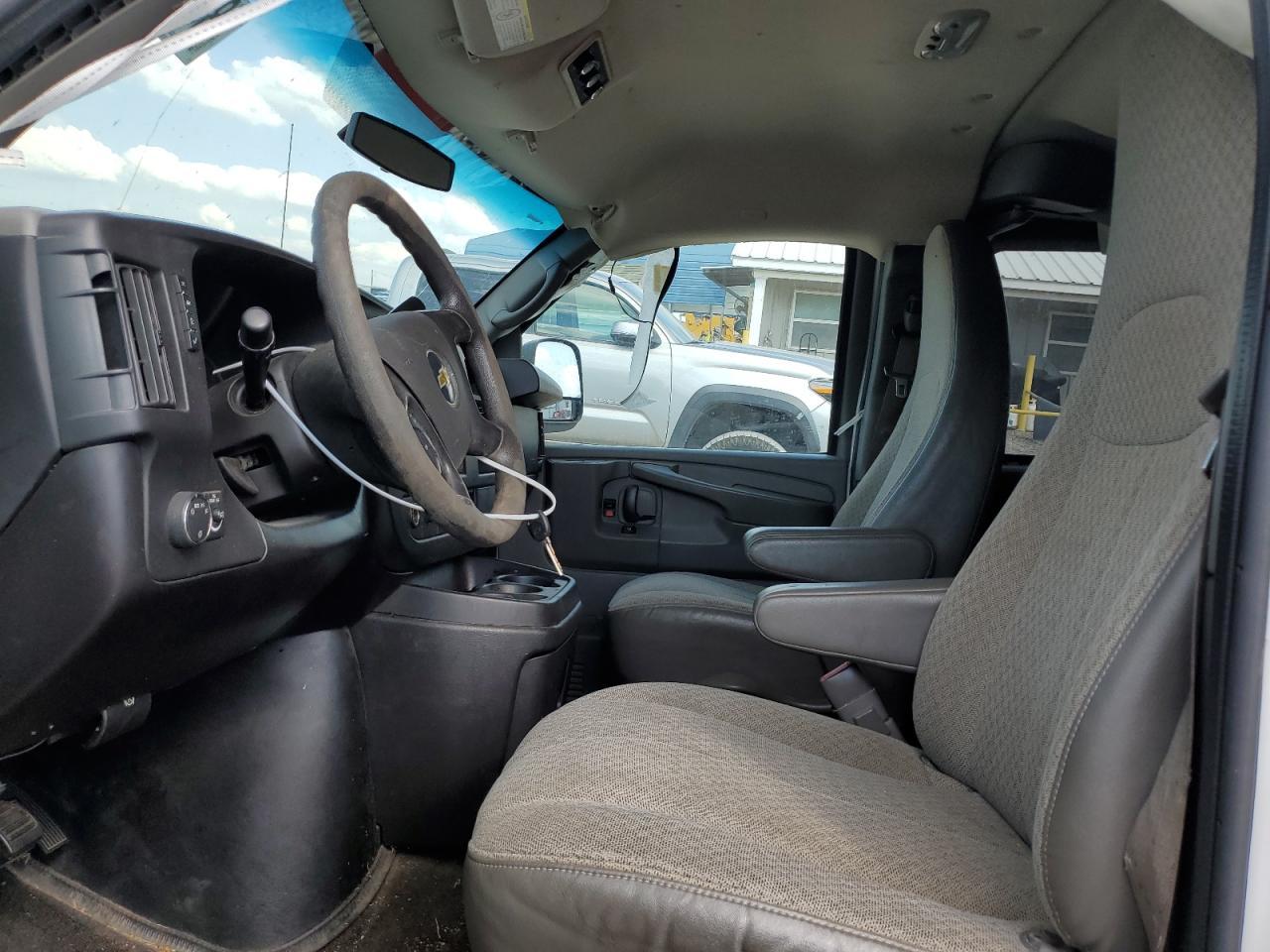 2011 CHEVROLET Express 3500