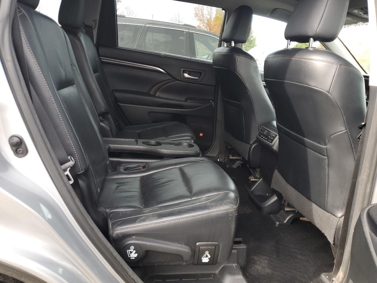 2015 TOYOTA HIGHLANDER
