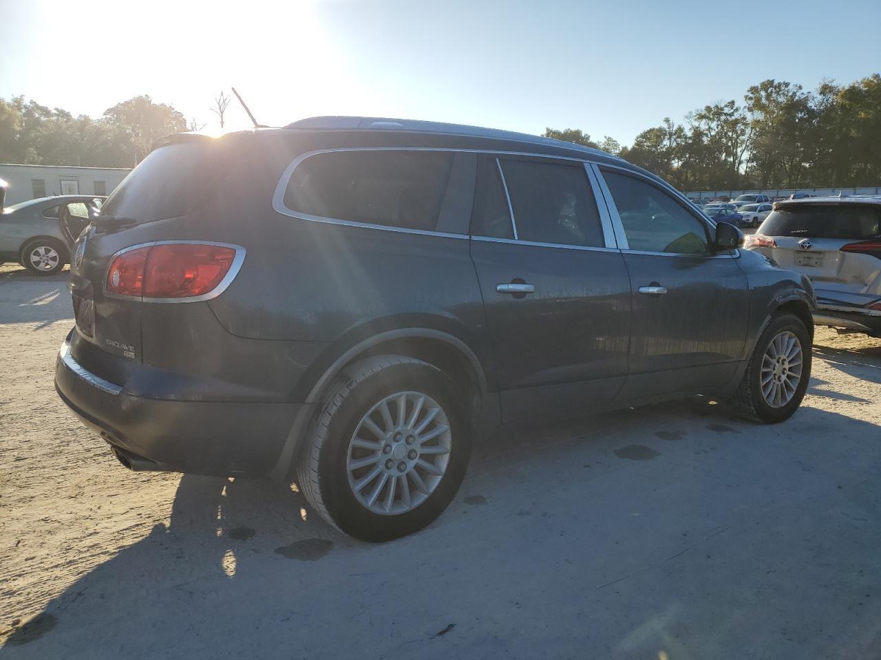 2011 BUICK ENCLAVE