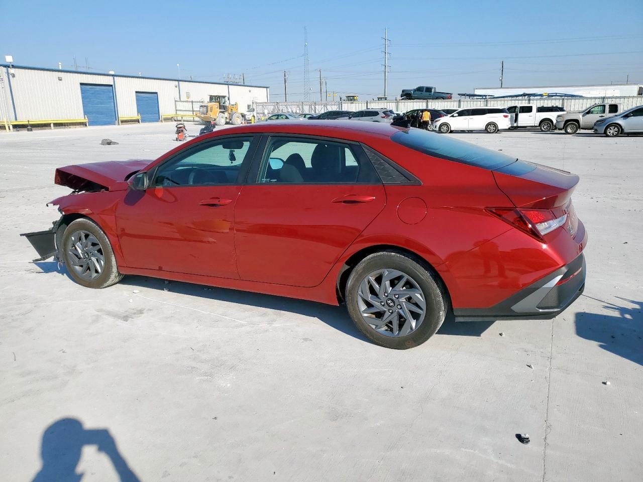 2024 HYUNDAI ELANTRA