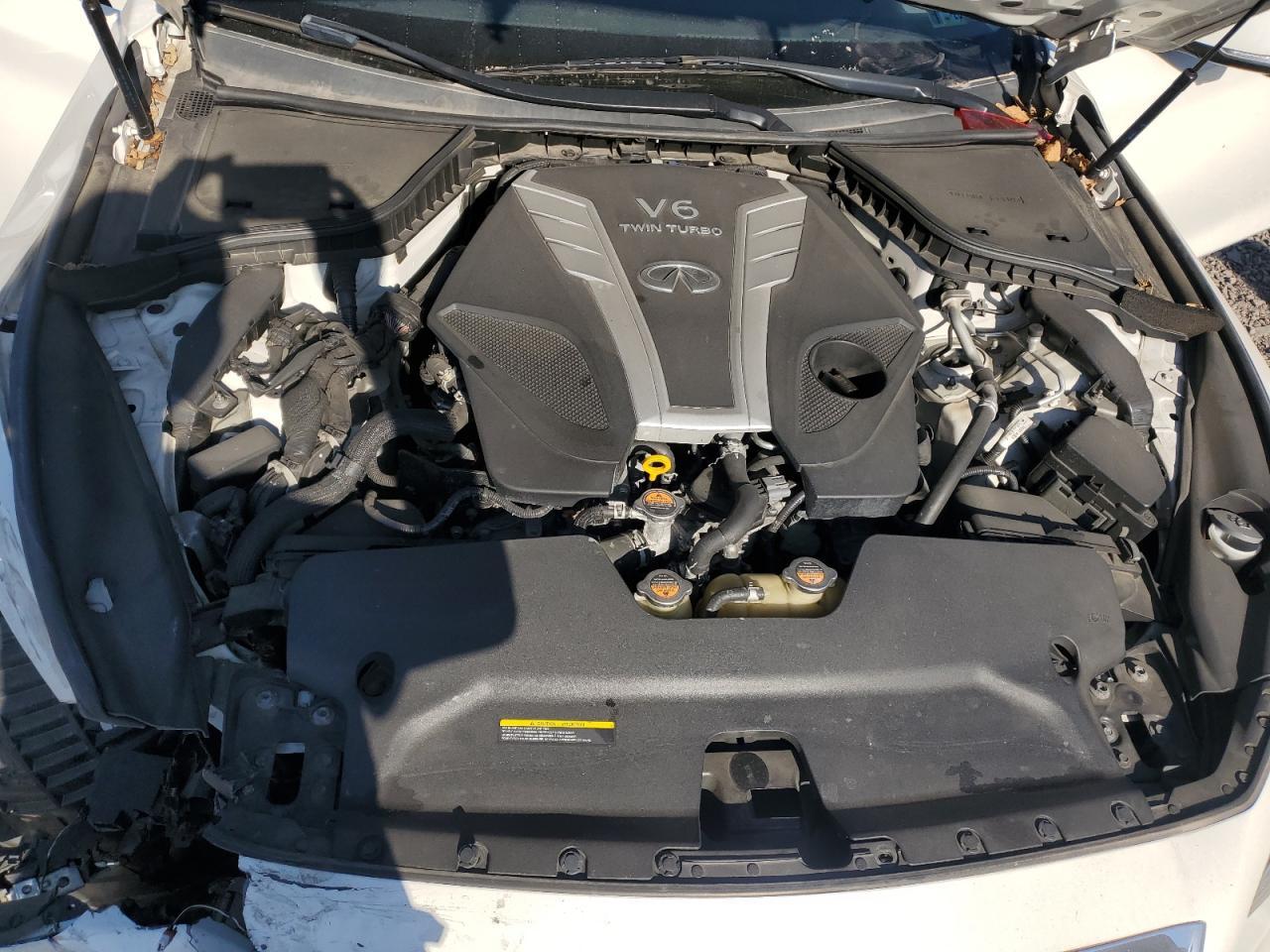 2016 INFINITI Q50