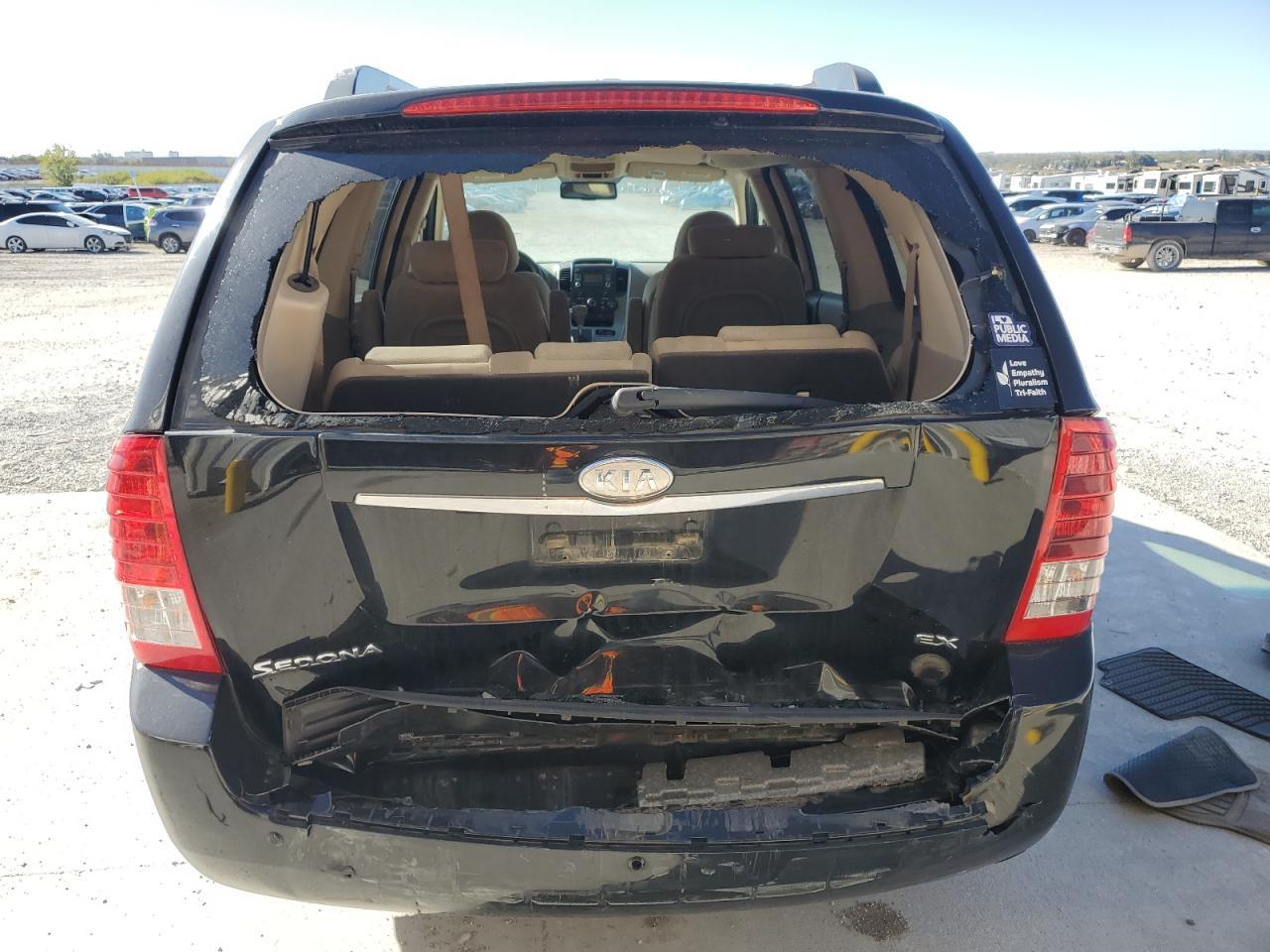 2010 KIA SEDONA