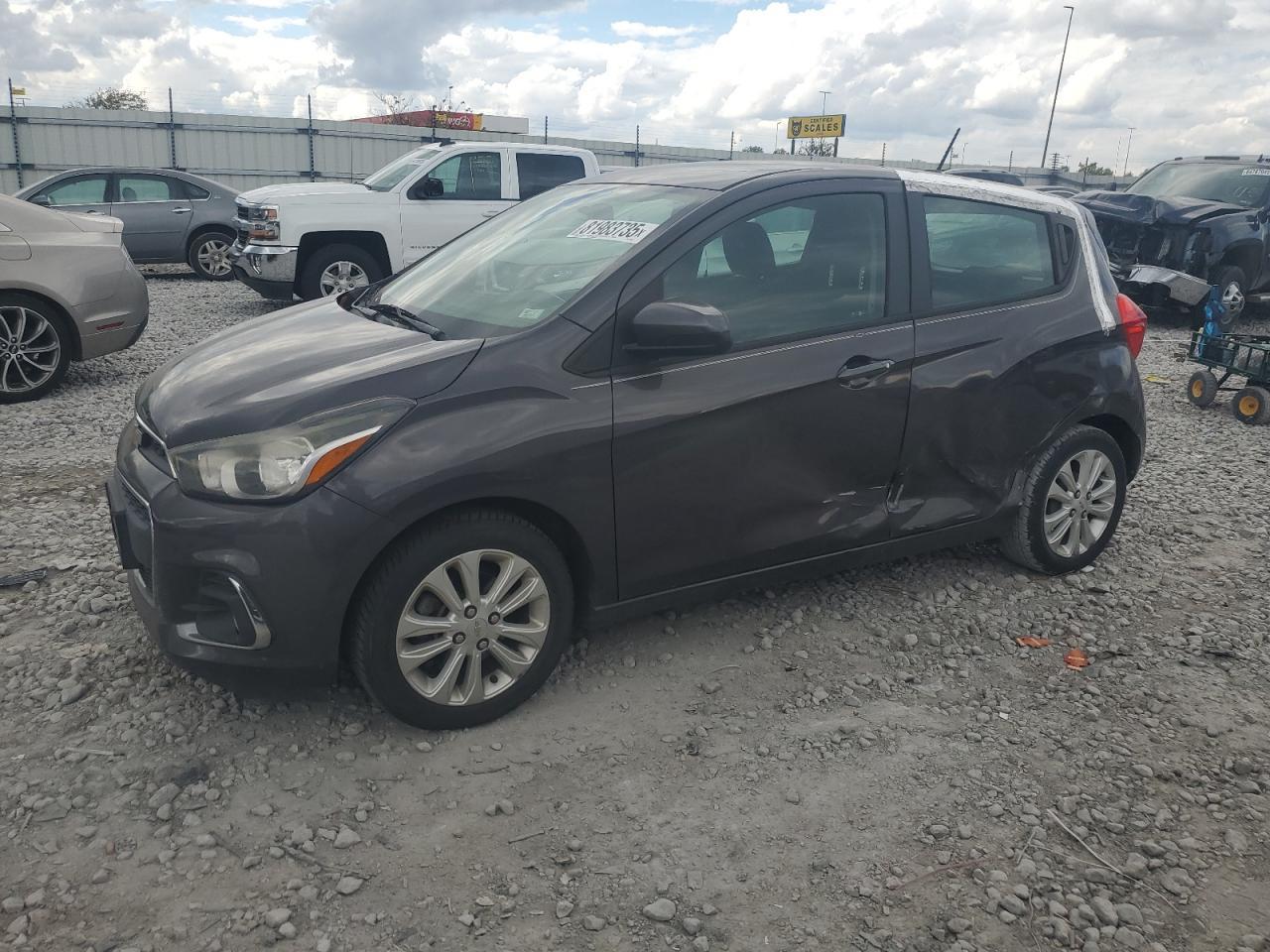 2016 CHEVROLET Spark