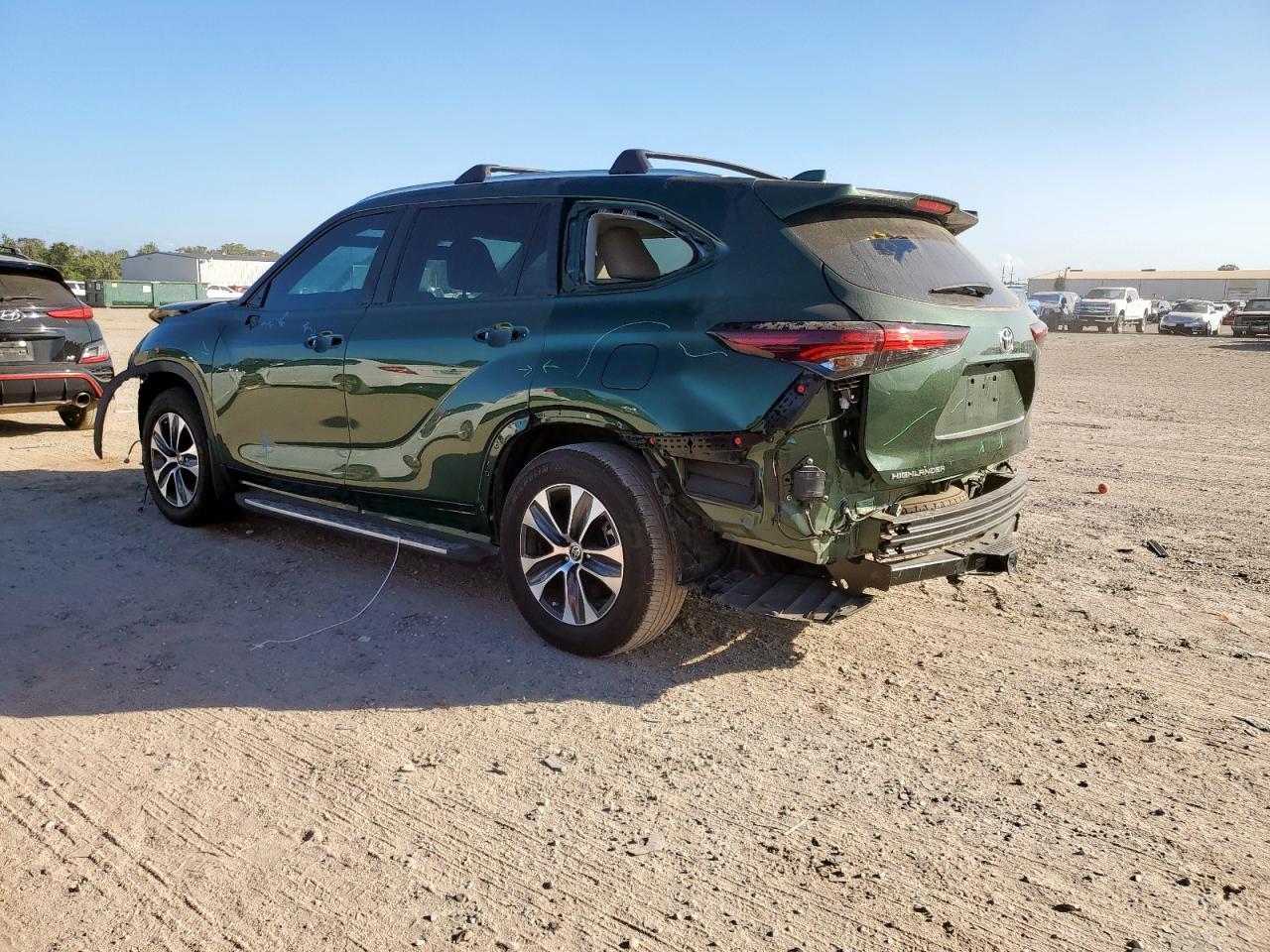 2024 TOYOTA HIGHLANDER