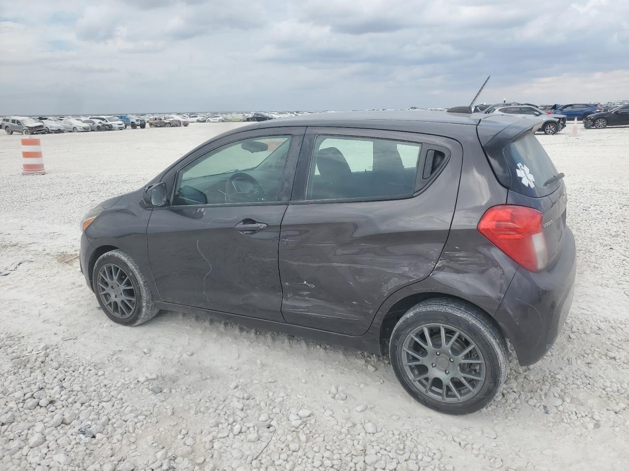 2016 CHEVROLET Spark