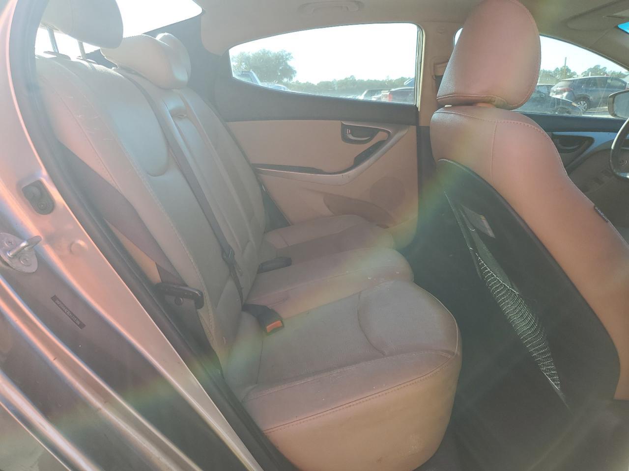 2013 HYUNDAI ELANTRA