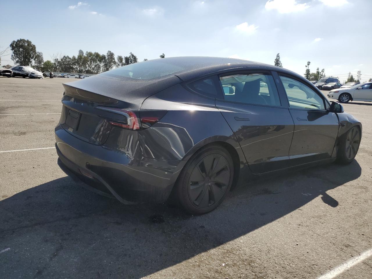 2025 TESLA MODEL 3