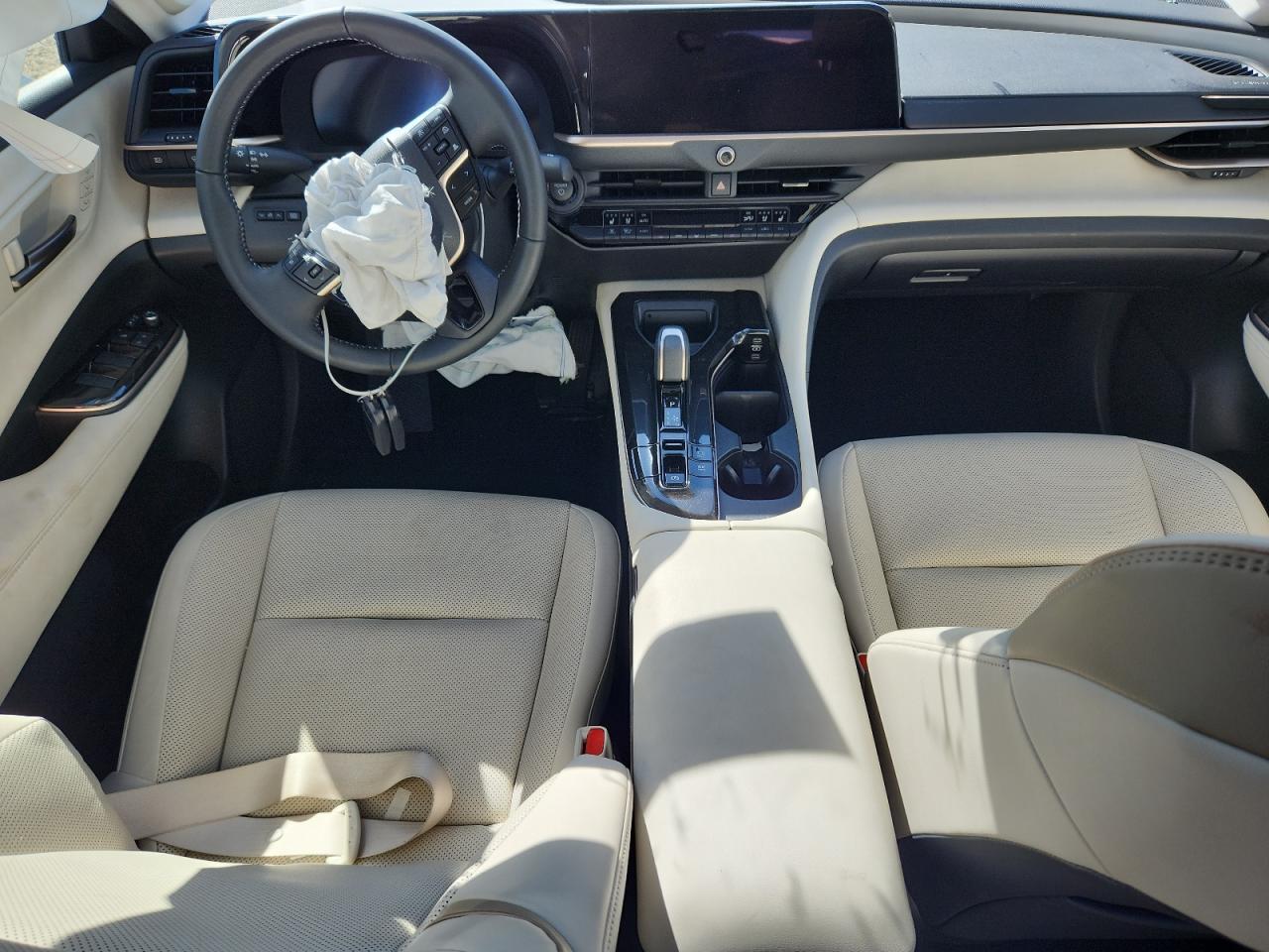2024 TOYOTA Crown
