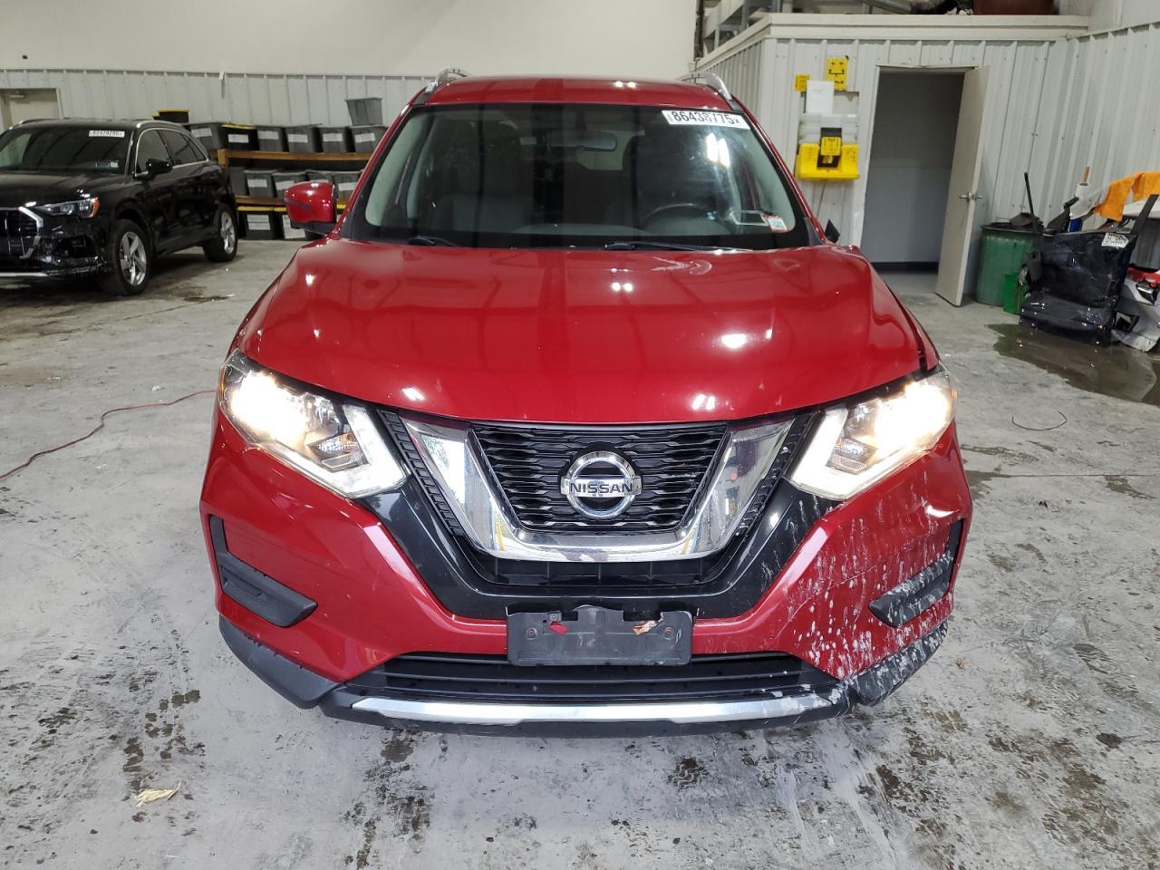 2017 NISSAN ROGUE