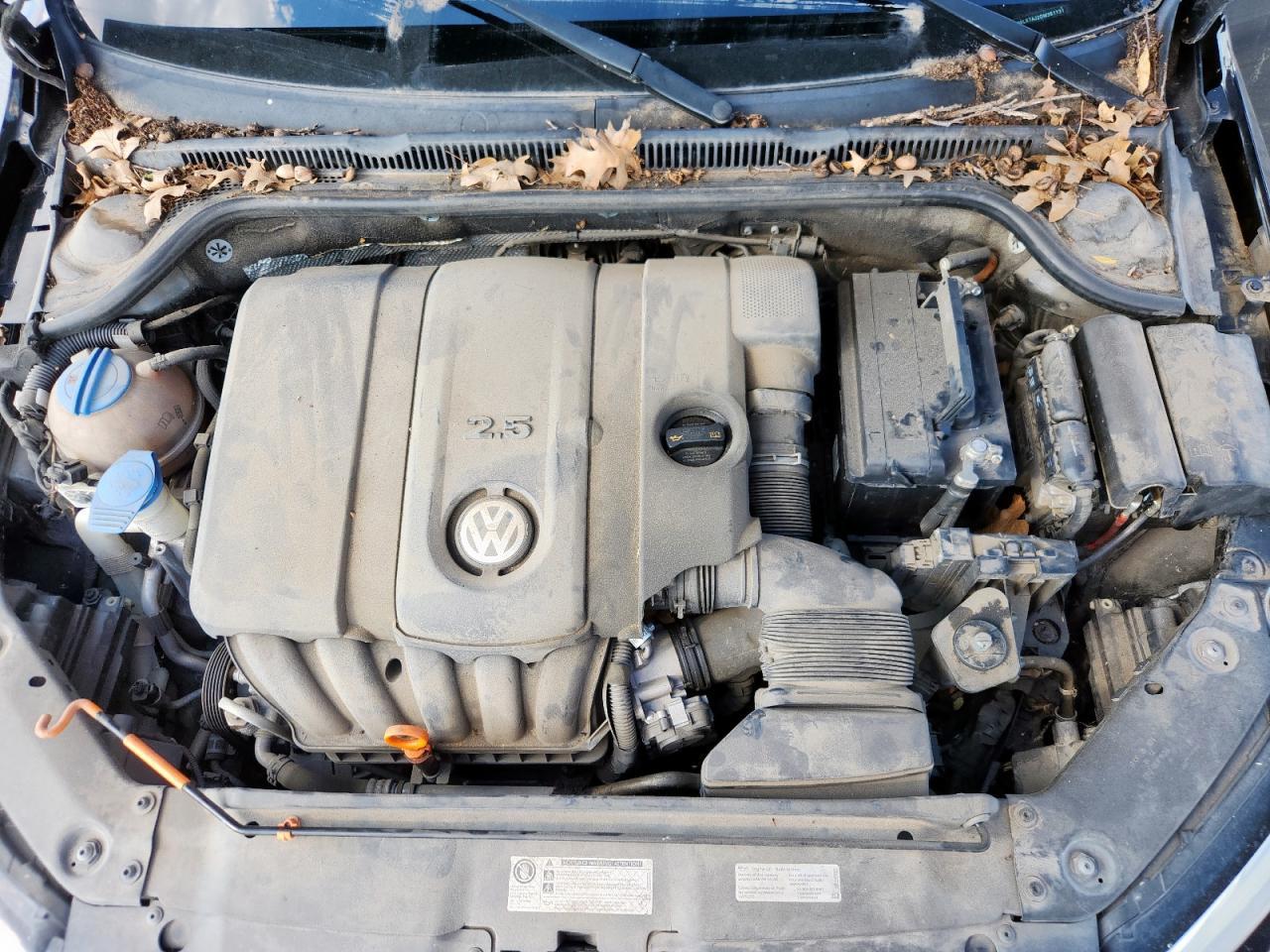 2013 VOLKSWAGEN JETTA