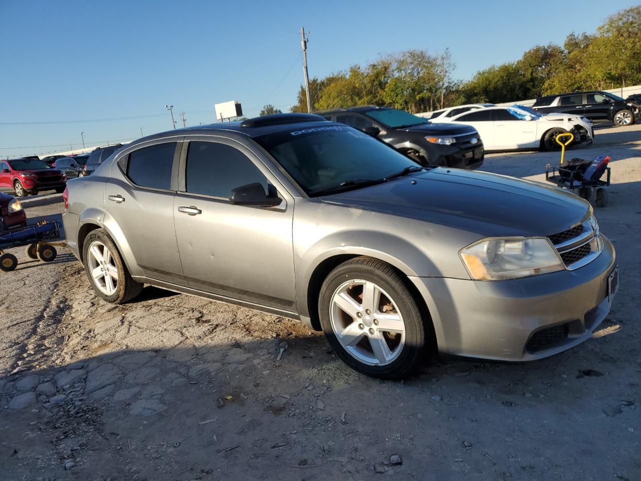 2013 DODGE Avenger