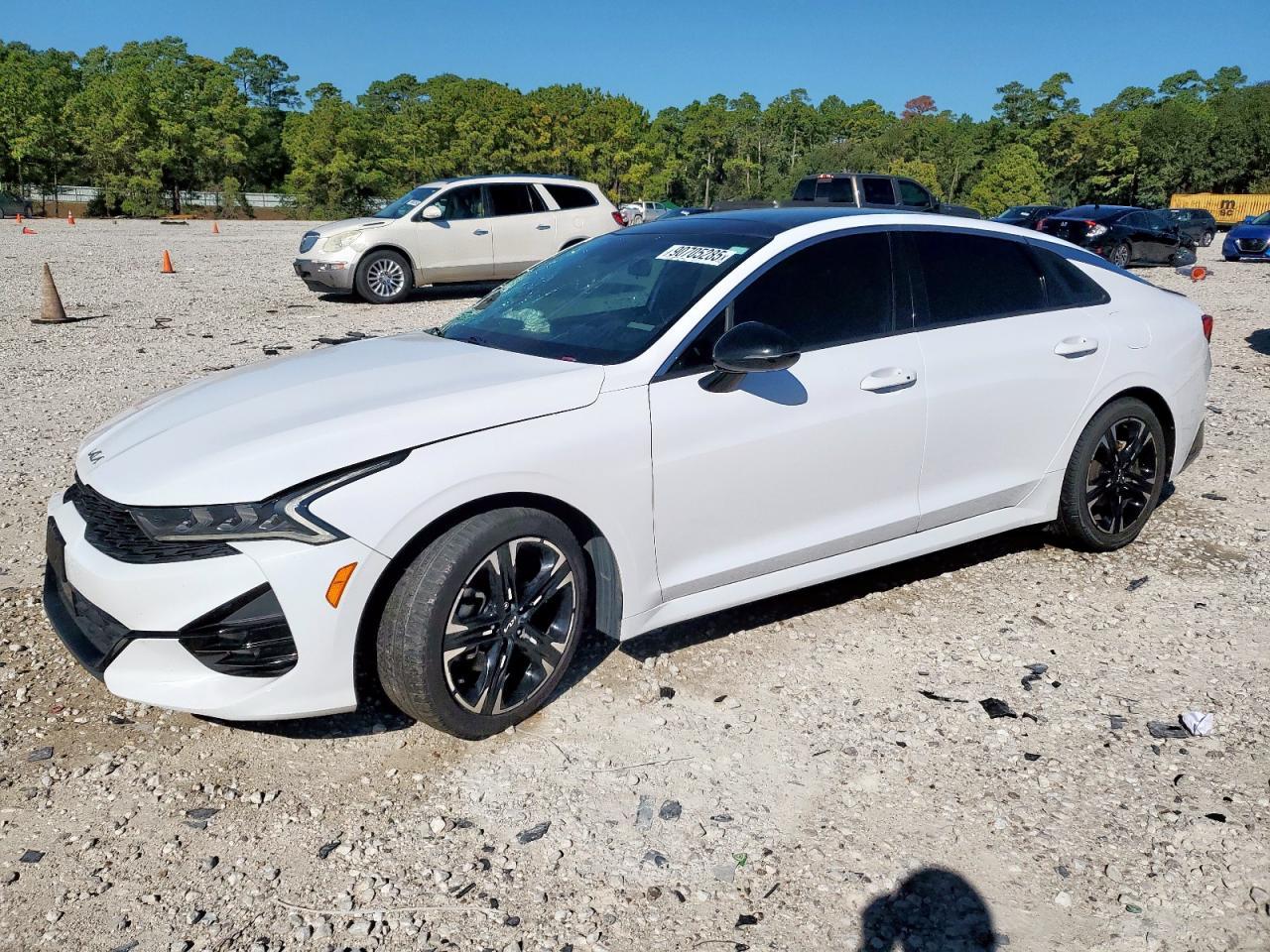 2022 KIA K5