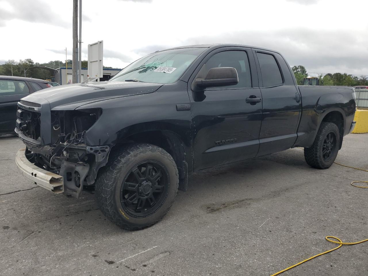 2011 TOYOTA TUNDRA