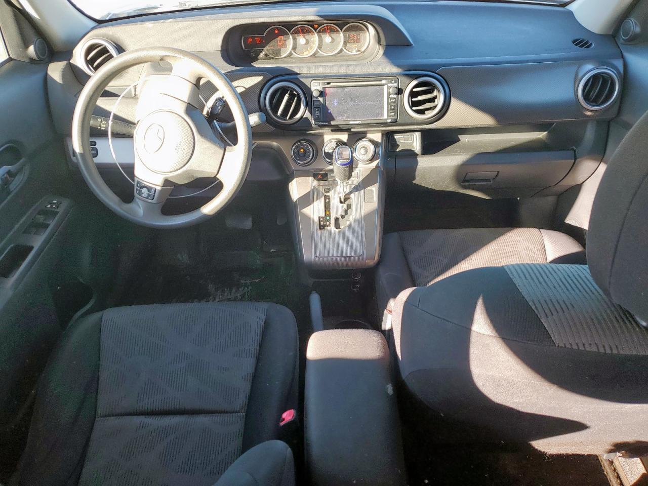 2013 TOYOTA SCION