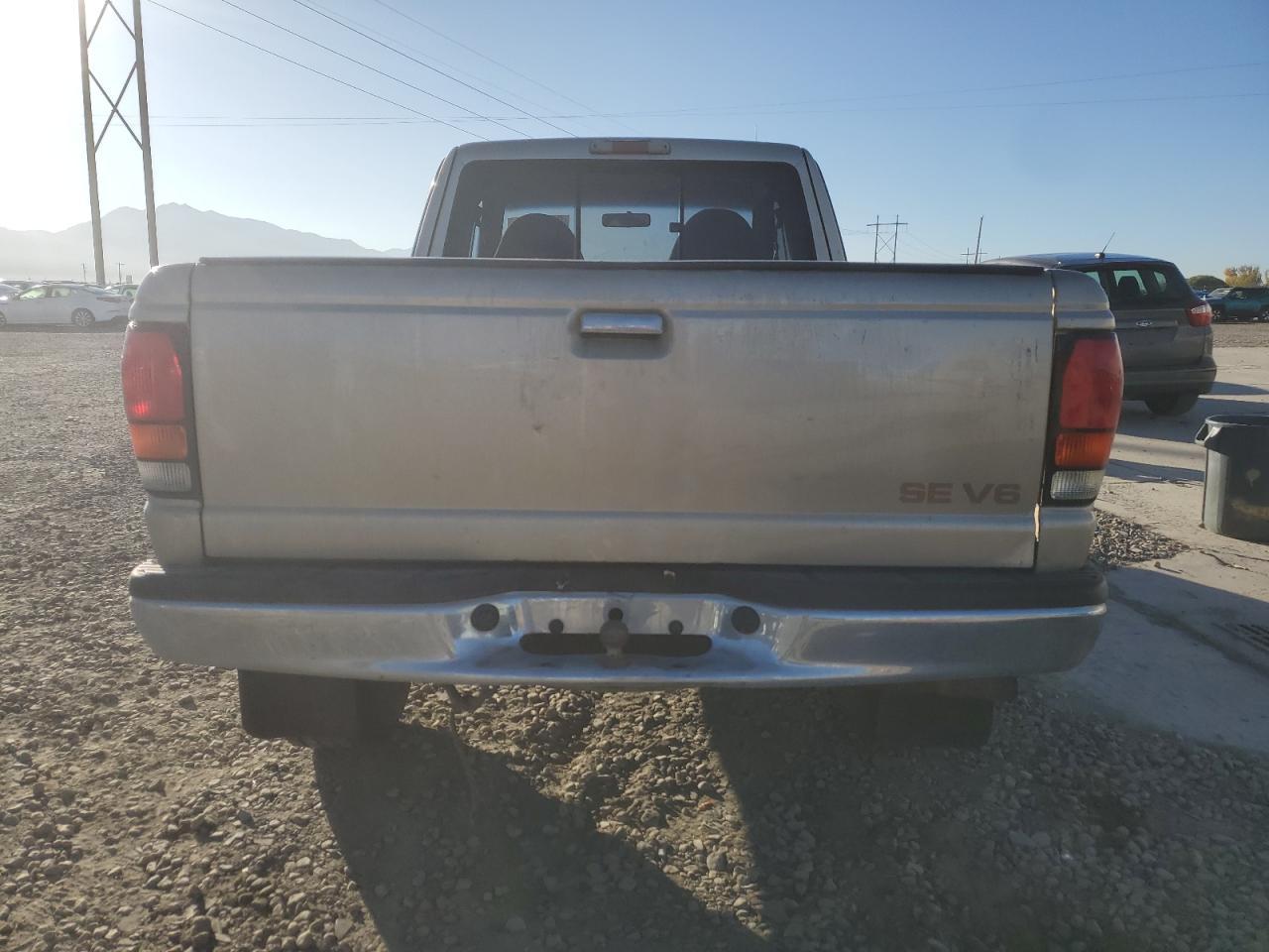 1999 MAZDA B4000
