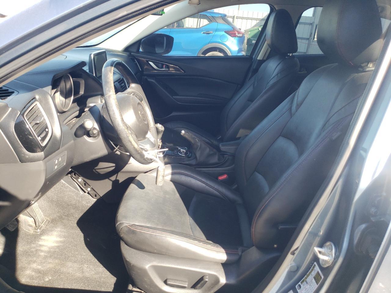 2015 MAZDA 3