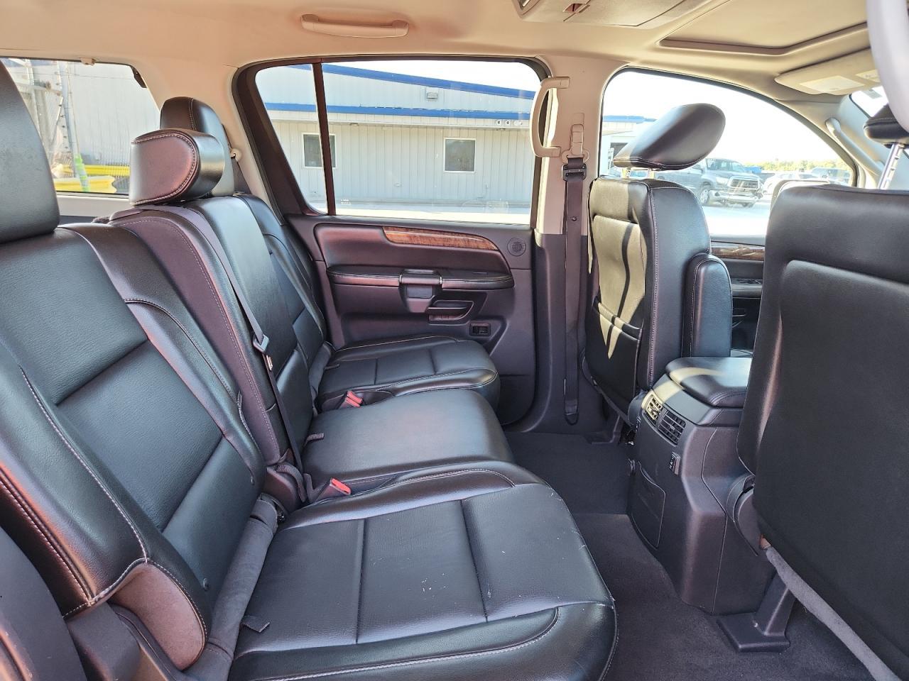 2012 NISSAN Armada