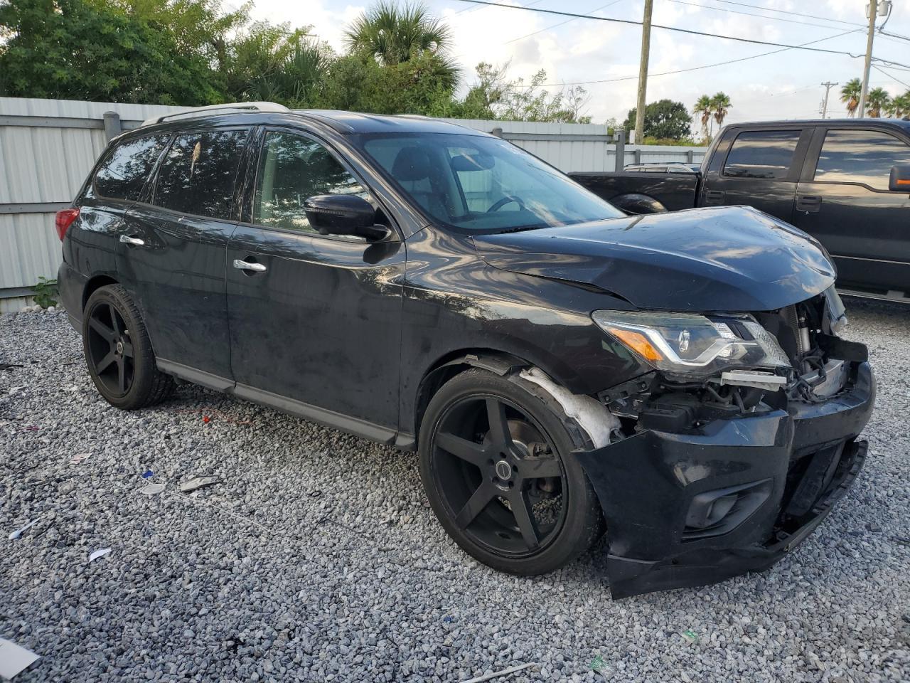 2019 NISSAN PATHFINDER