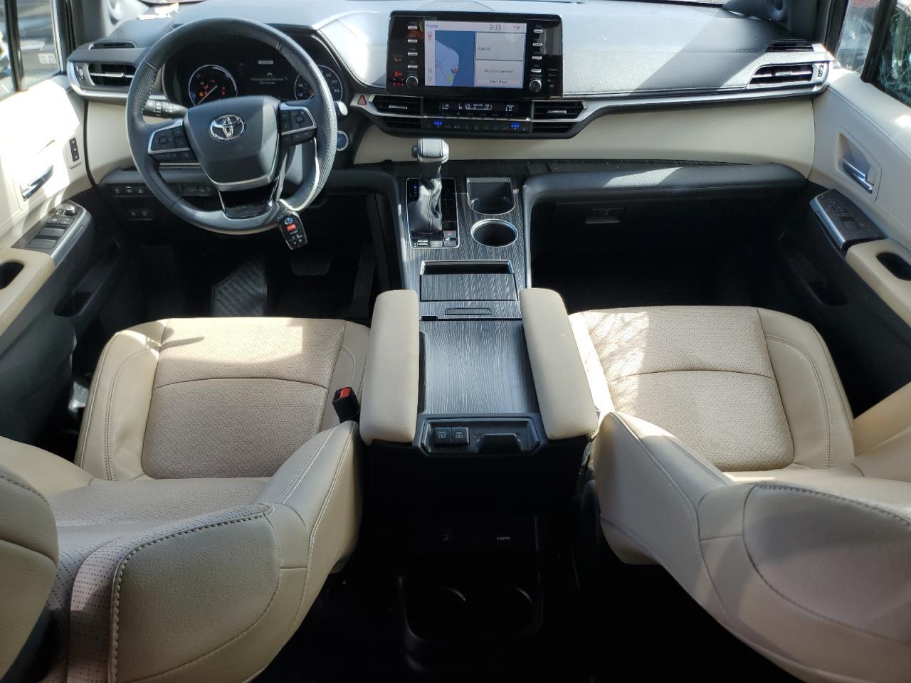 2022 TOYOTA SIENNA