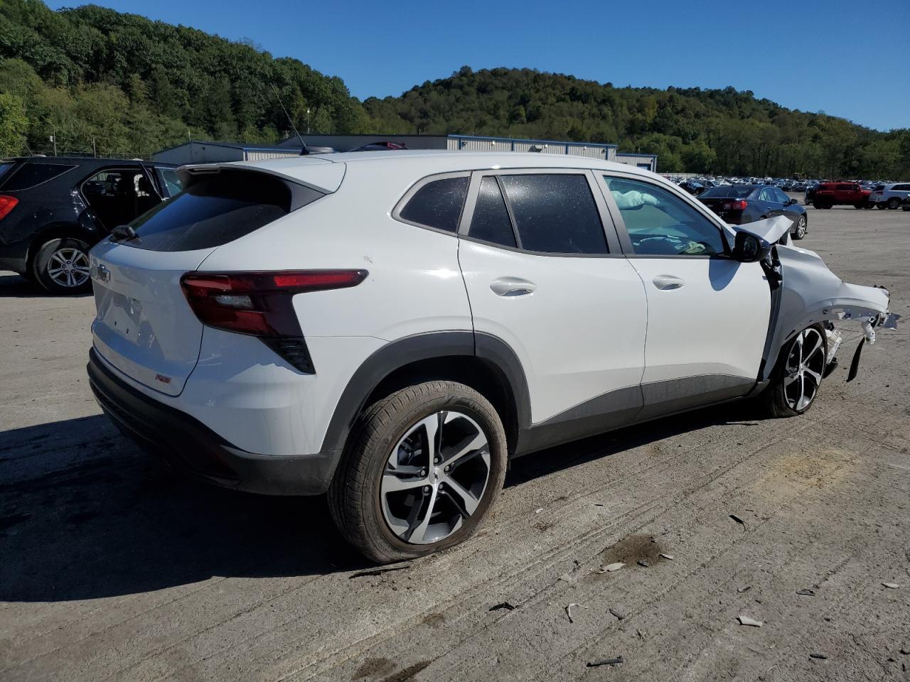 2025 CHEVROLET TRAX