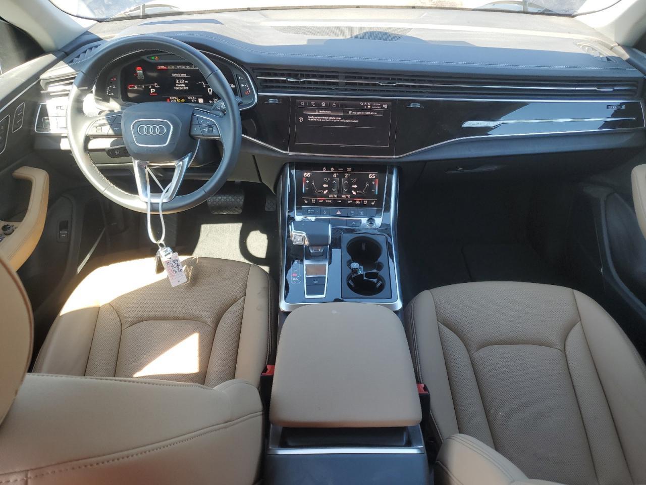 2025 AUDI Q8