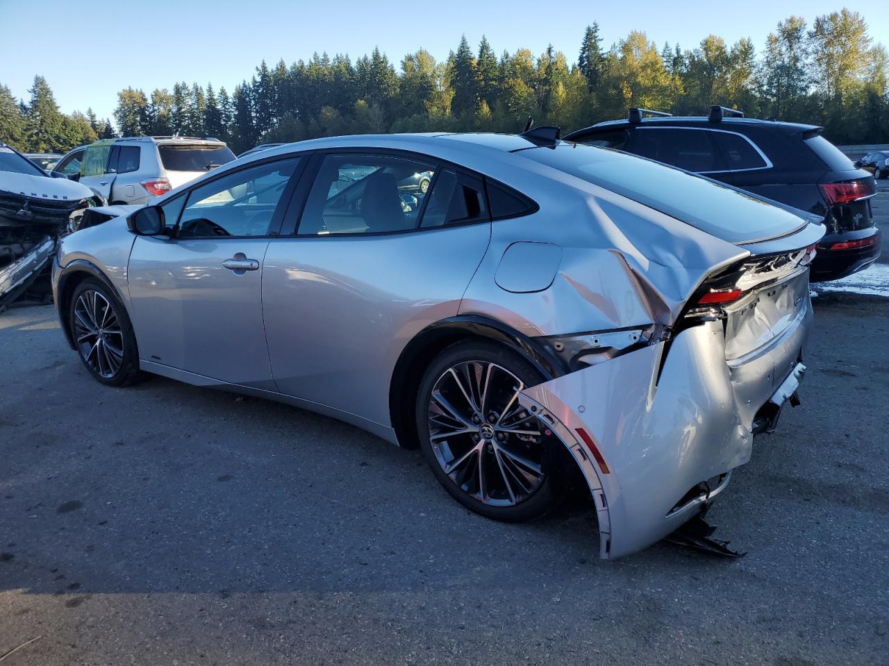 2024 TOYOTA PRIUS
