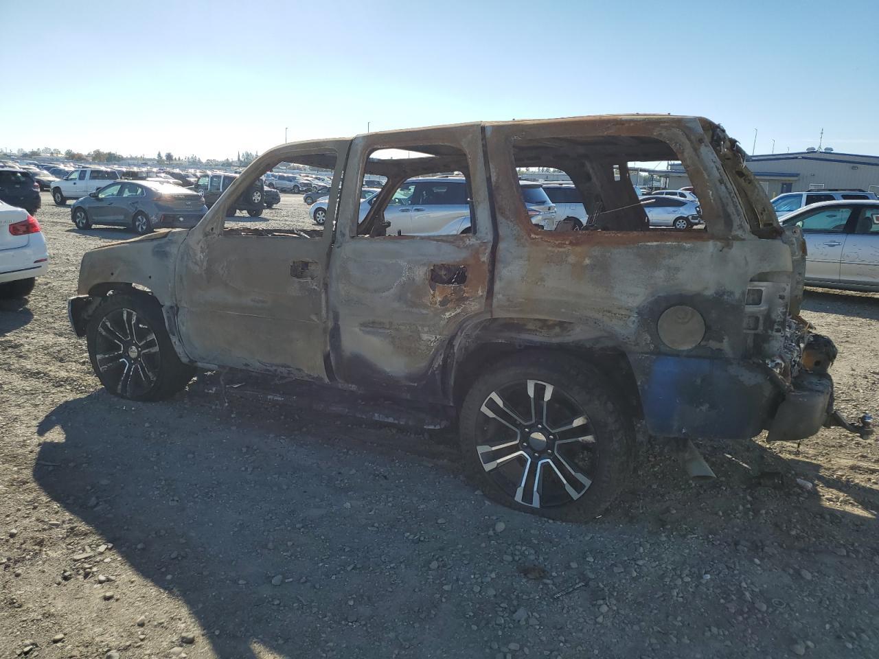 2003 CADILLAC ESCALADE